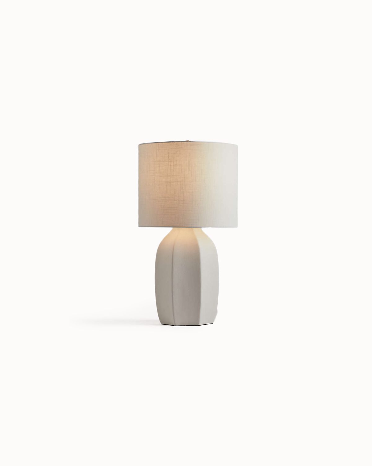 Small-White-Ceramic-Table-Lamp1.jpg